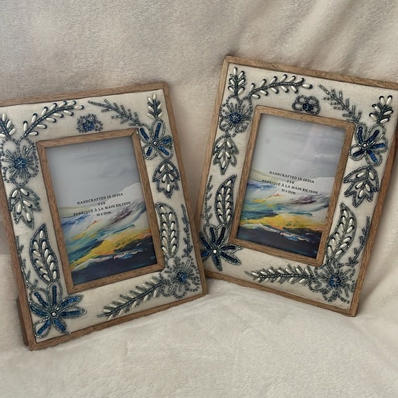 NWT Lovely Shaila Anant Handcrafted in India desk frames, 4”X 6” opening - Picture 9 of 15